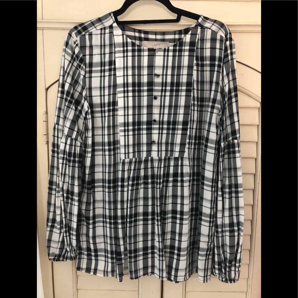 Loft covered button tunic blouse small